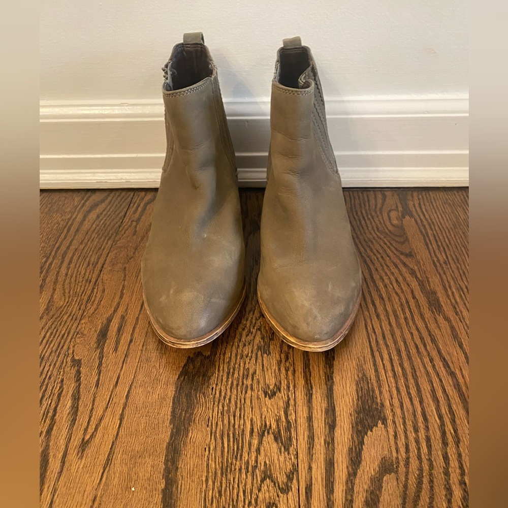 Steve Madden olive green booties. Size 7.